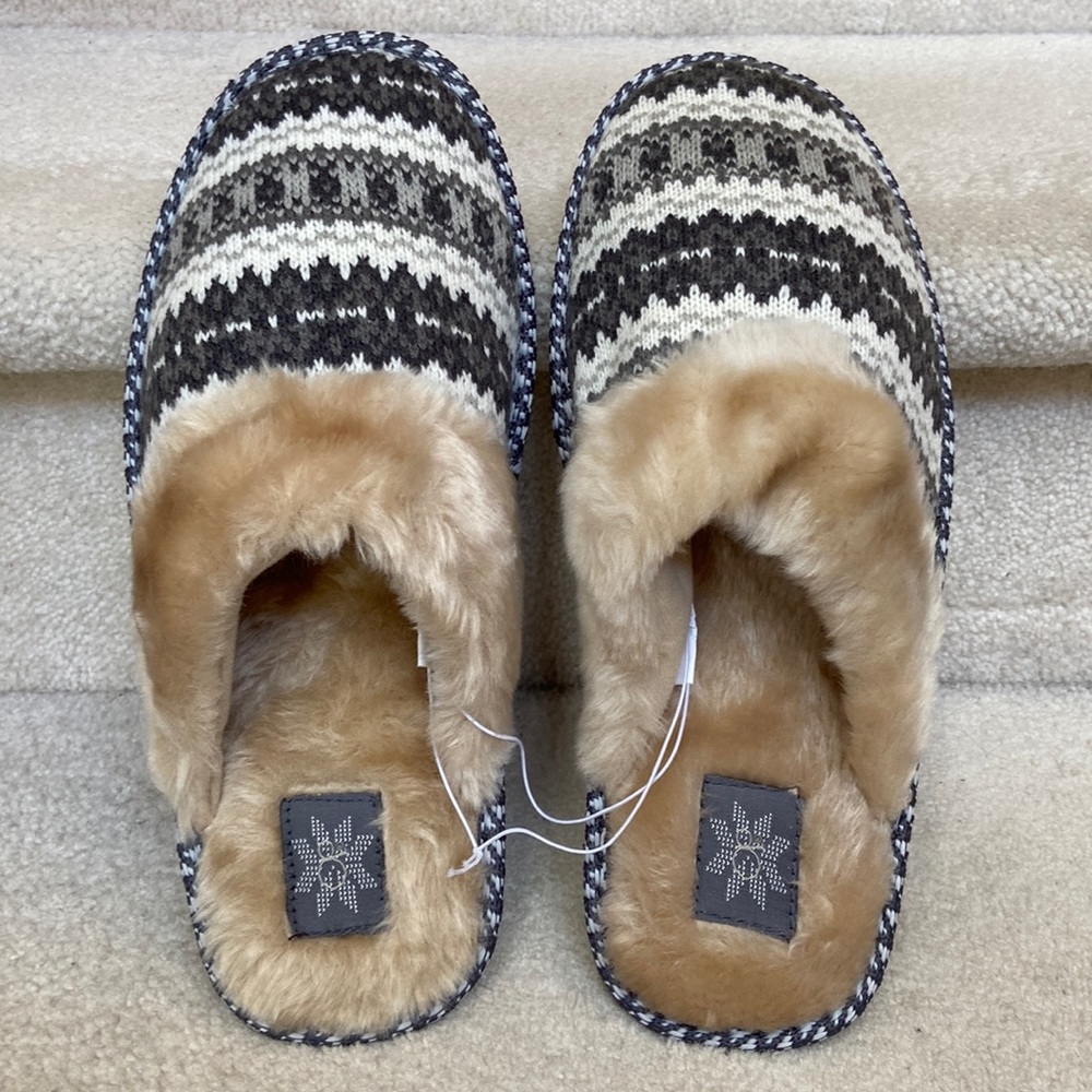nwot slippers
